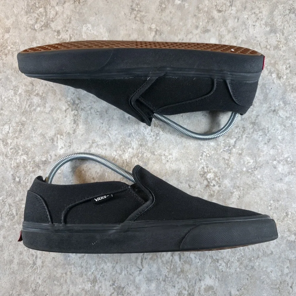 Vans Womens 10 Triple Black Gum‎ Skate Shoes Punk Grunge Athletic Sneakers